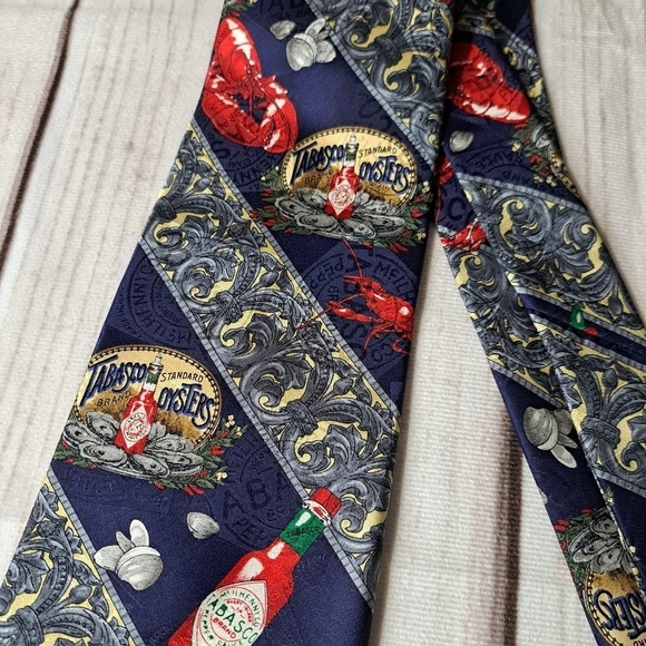 Tabasco Seafood Silk Tie - Picture 6 of 10